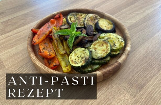 Aromatisches Anti-Pasti Rezept mit buntem Ofengemüse - Anti-Pasti Rezept: Buntes Ofengemüse mit Kräutern und Knoblauch